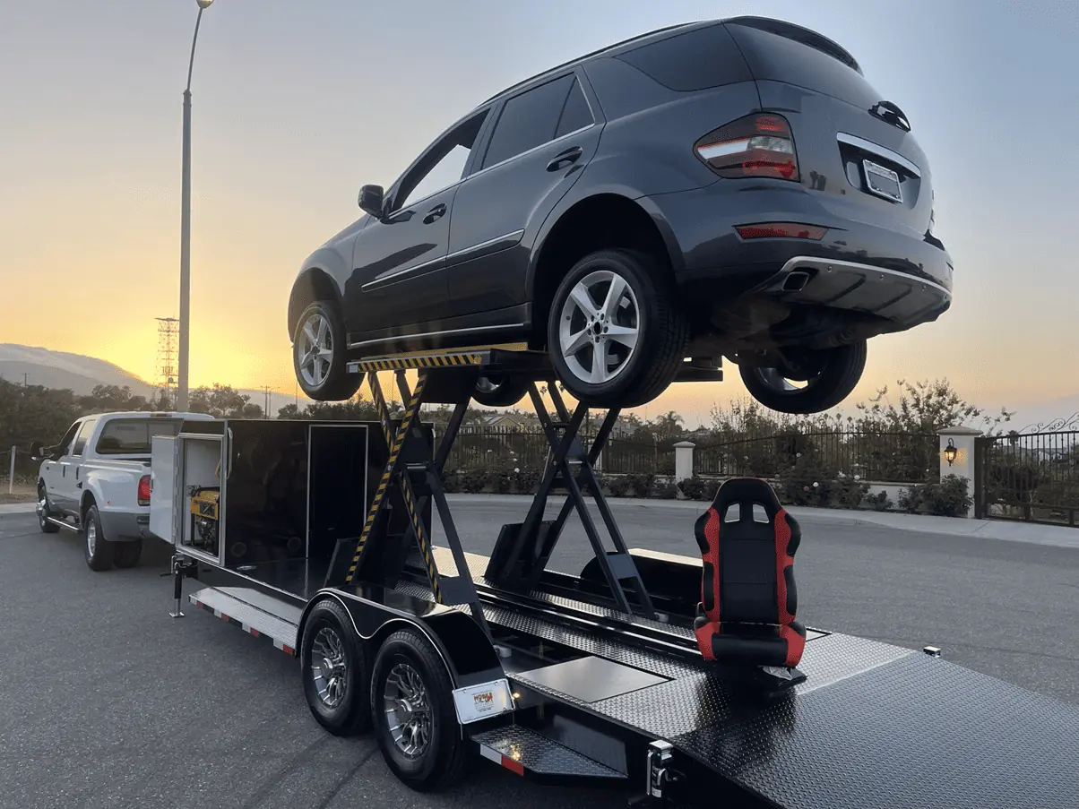 Fully Extended Mobile Service Lift Platform